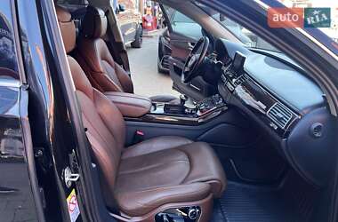 Седан Audi A8 2012 в 