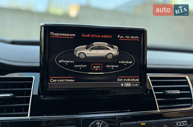 Седан Audi A8 2015 в 