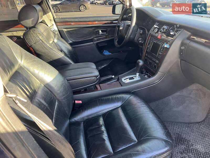 Седан Audi A8 2000 в Киеве