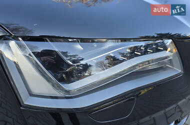 Седан Audi A8 2010 в 