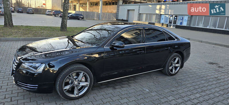Седан Audi A8 2010 в Черновцах