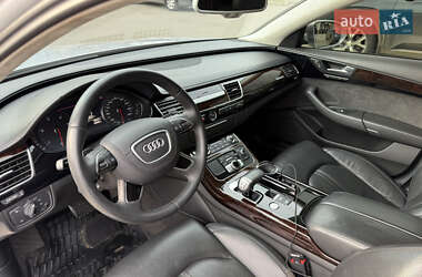 Седан Audi A8 2012 в 