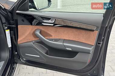 Седан Audi A8 2015 в 