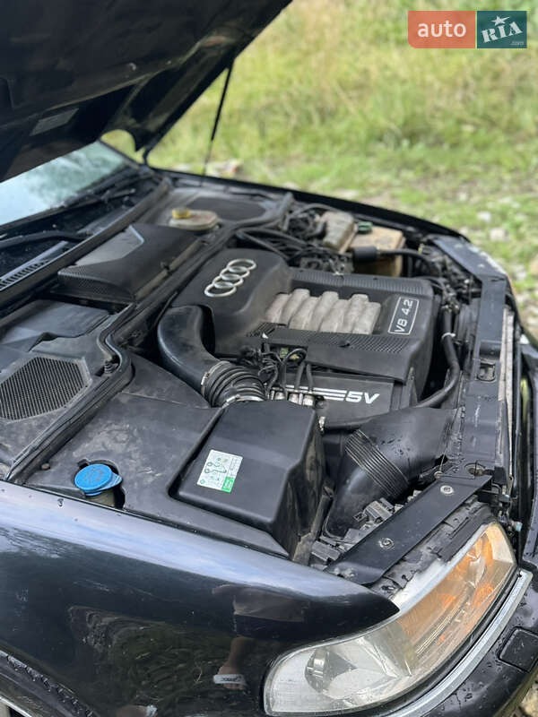 Седан Audi A8 2000 в Сумах