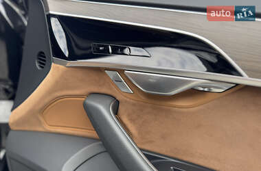 Седан Audi A8 2018 в 