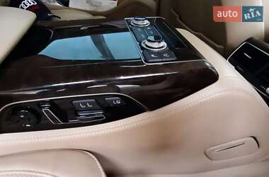 Седан Audi A8 2010 в 