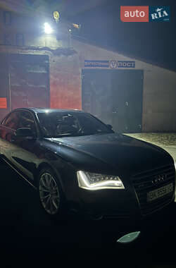 Седан Audi A8 2012 в 