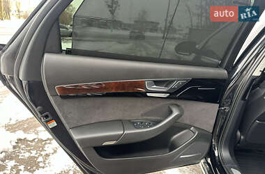 Седан Audi A8 2012 в 