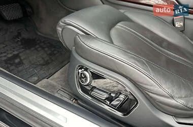 Седан Audi A8 2012 в 