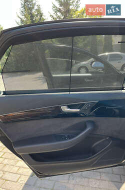 Седан Audi A8 2012 в Львове