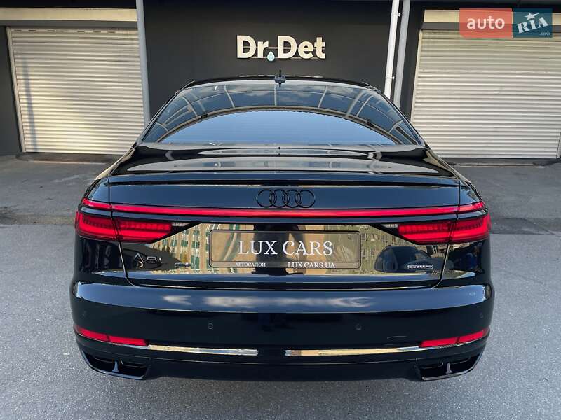 Седан Audi A8 2021 в Киеве