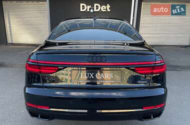 Седан Audi A8 2021 в 