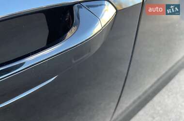 Седан Audi A8 2021 в 