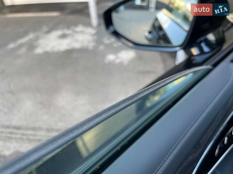 Седан Audi A8 2021 в Киеве