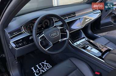 Седан Audi A8 2021 в 