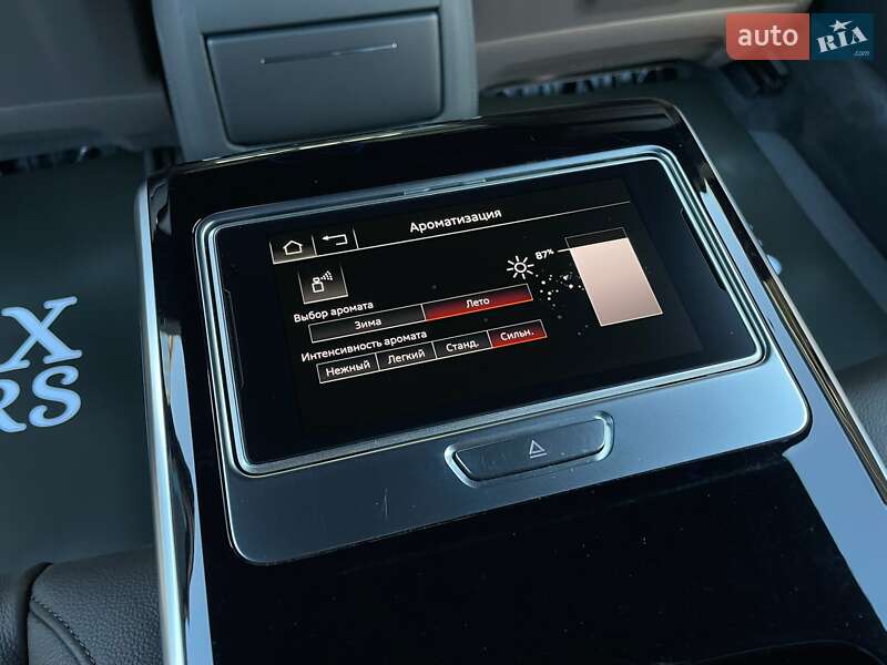 Седан Audi A8 2021 в Киеве