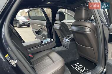Седан Audi A8 2019 в 