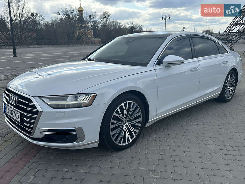Седан Audi A8 2019 в 
