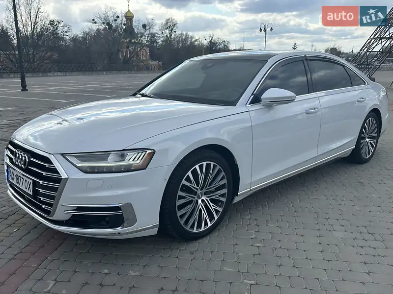 Седан Audi A8 2019 в 