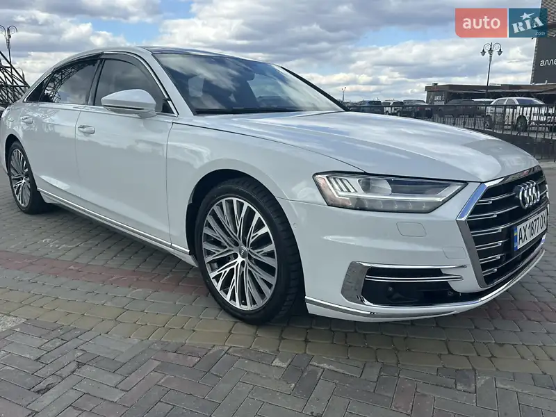 Седан Audi A8 2019 в 