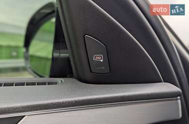 Седан Audi A8 2013 в 