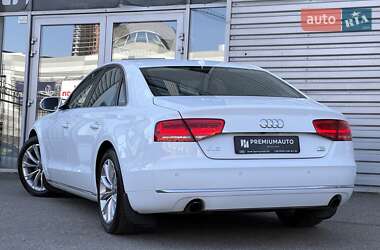 Седан Audi A8 2011 в 