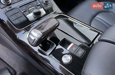 Седан Audi A8 2011 в 