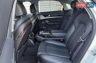 Седан Audi A8 2011 в 