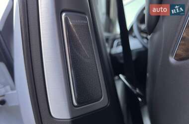 Седан Audi A8 2011 в 