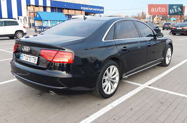 Седан Audi A8 2011 в 