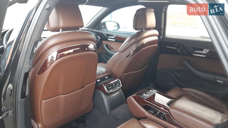 Седан Audi A8 2011 в Киеве