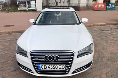 Седан Audi A8 2012 в 
