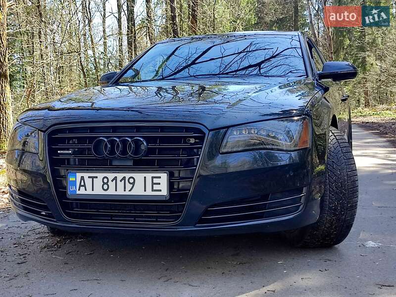 Седан Audi A8 2012 в 