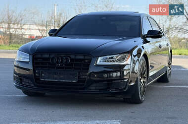 Седан Audi A8 2015 в 