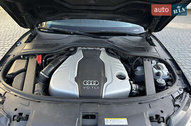 Седан Audi A8 2014 в 