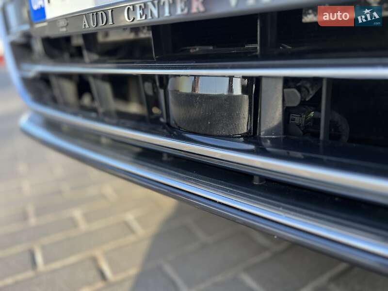 Седан Audi A8 2020 в Виннице