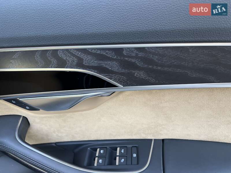 Седан Audi A8 2020 в Виннице