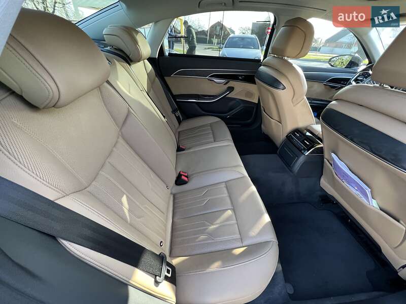 Седан Audi A8 2020 в Виннице