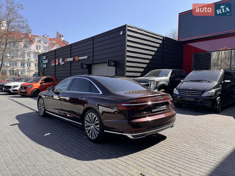 Седан Audi A8 2019 в Одессе