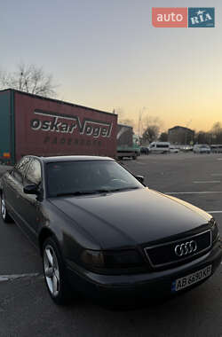Седан Audi A8 1996 в 