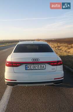 Седан Audi A8 2021 в 