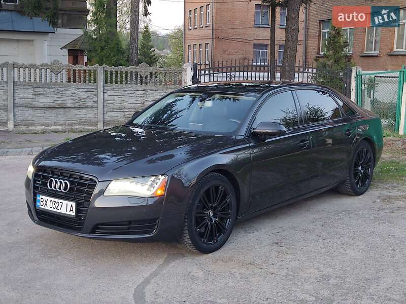 Седан Audi A8 2013 в 