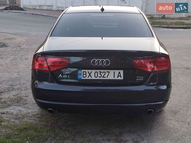 Седан Audi A8 2013 в Житомире