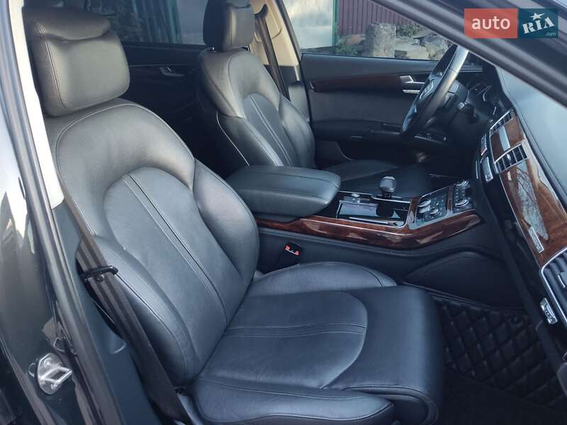 Седан Audi A8 2013 в Житомире