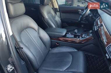 Седан Audi A8 2013 в 