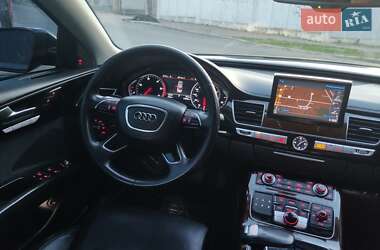 Седан Audi A8 2013 в 