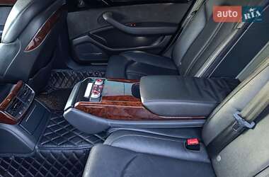 Седан Audi A8 2013 в 