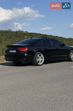 Седан Audi A8 2010 в 
