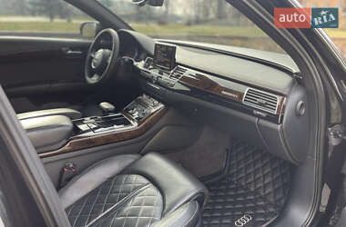 Седан Audi A8 2010 в 