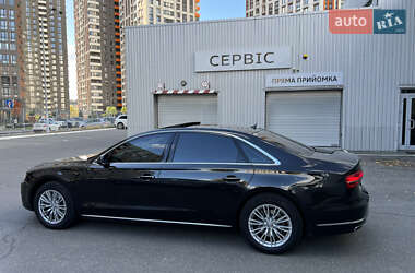 Седан Audi A8 2017 в 